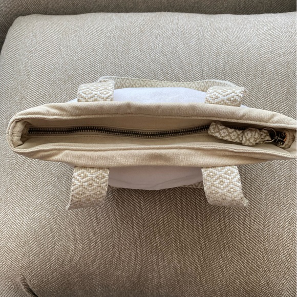 American Eagle Canvas Bag. Woven Cotton Straps. Tan and Cream Color Canvas. EUC. - Picture 9 of 14